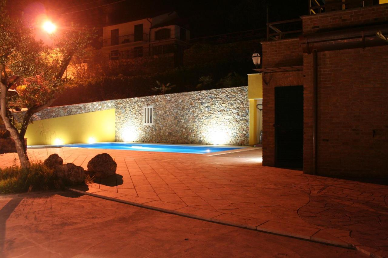 Rivierarent Villa Pina Magliolo Dış mekan fotoğraf